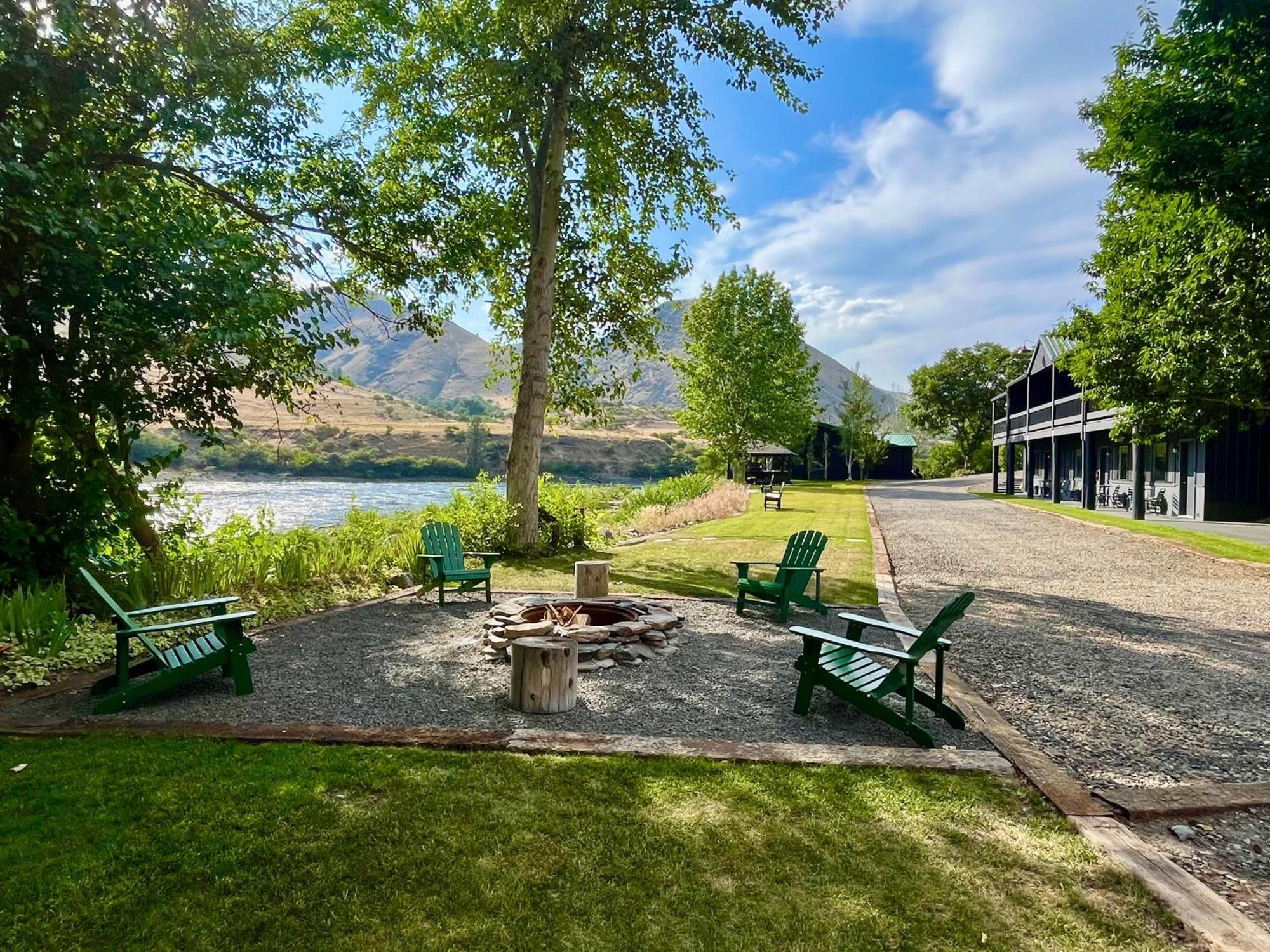 Steelhead Lodge Lucile Exterior foto